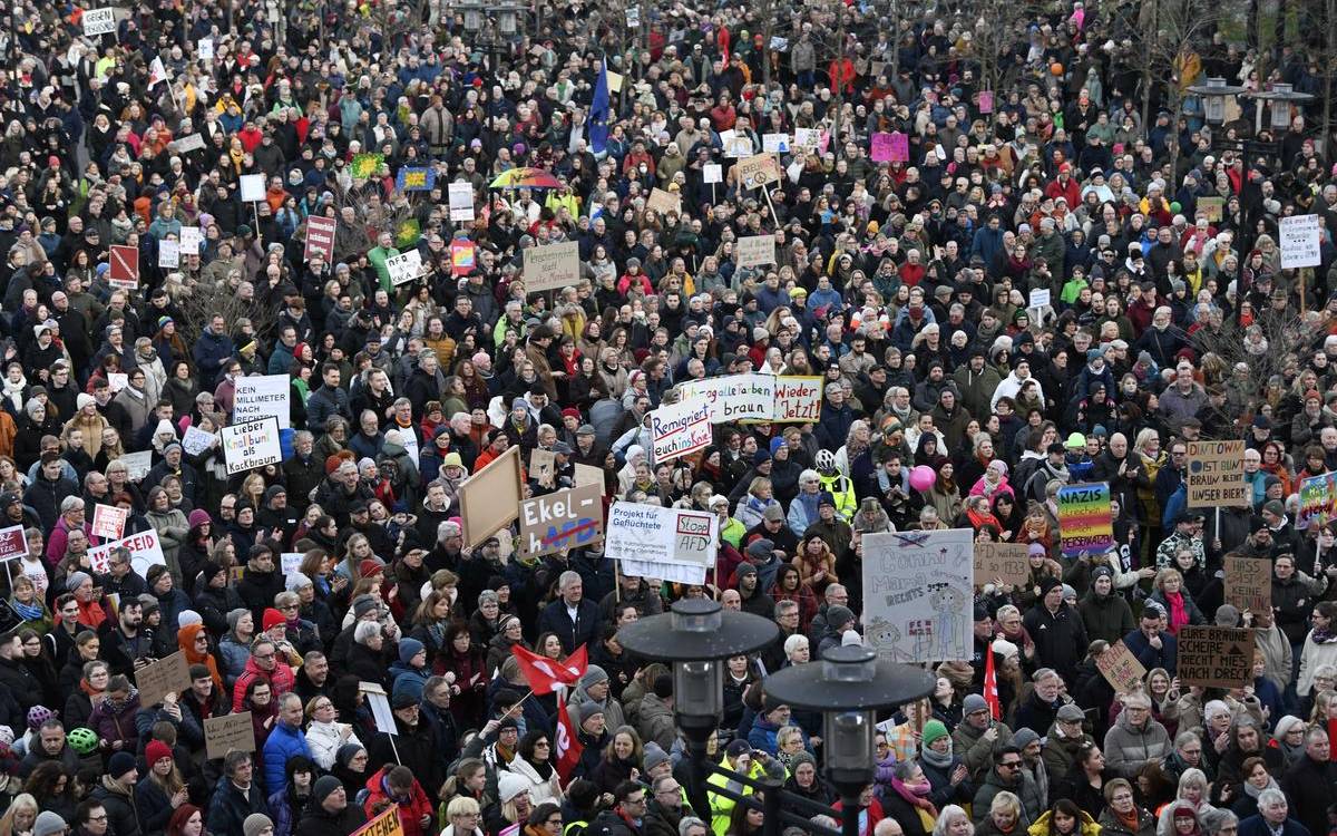Ein großes Getümmel gab es in Dinslaken: 6000 Menschen kamen zusammen.