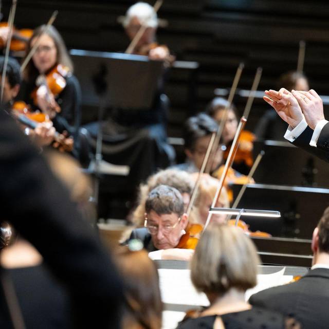 Dirigent Lahav Shani und die Münchner Philharmoniker