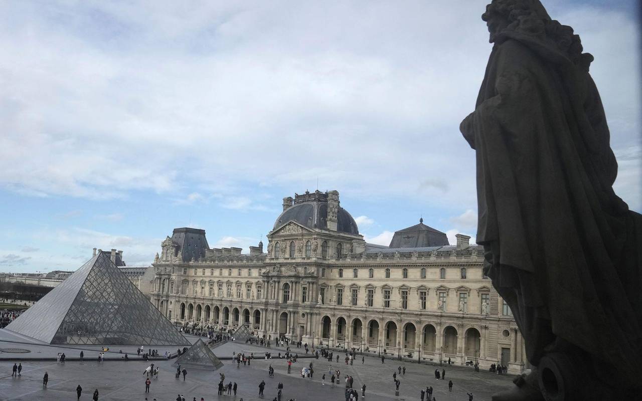 Louvre in Paris