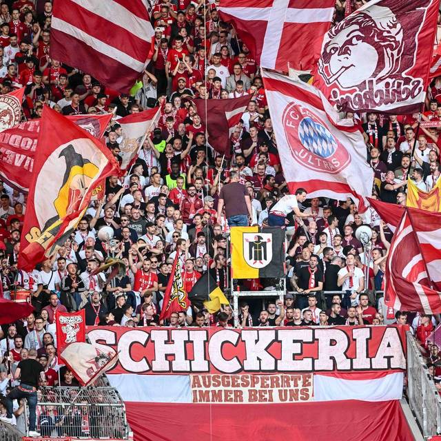 Fans von Bayern München