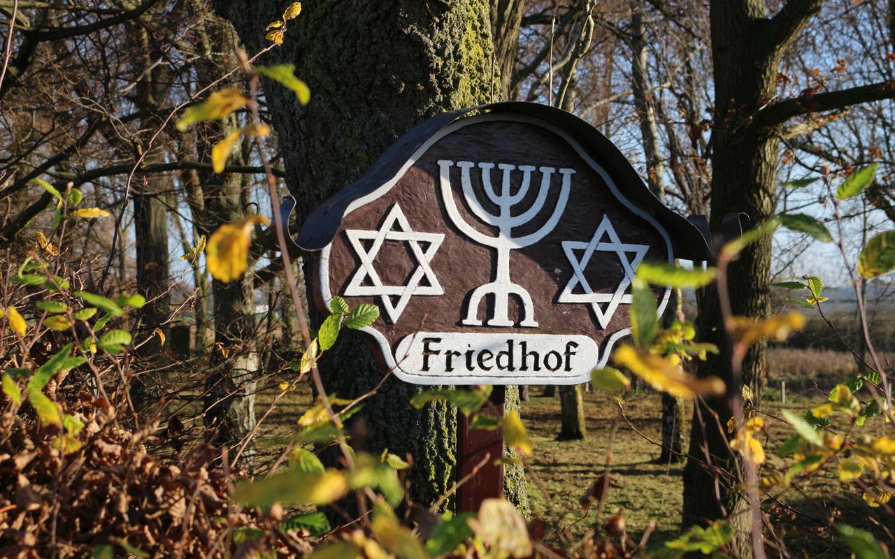 Jüdischer Friedhof in Alpen