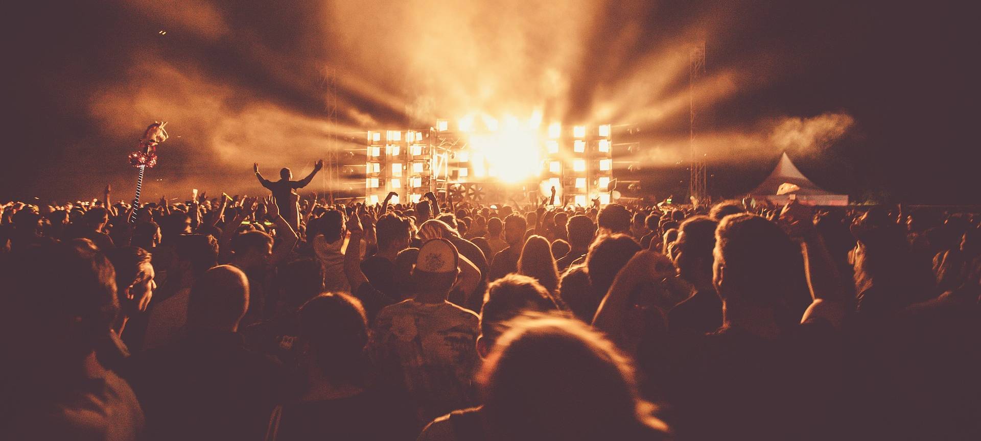 In Dinslaken feiert heute das "Waikiki"-Festival Premiere