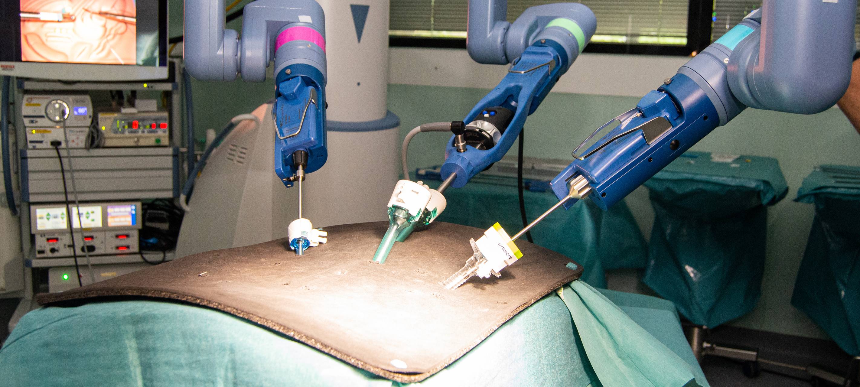 Robbi hat am EVK Wesel schon 2500 mal operiert