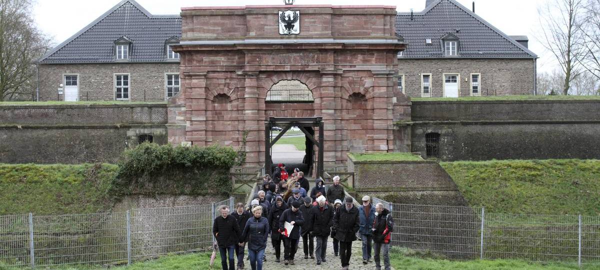 Wallmauer der Weseler Festungsanlage wird saniert