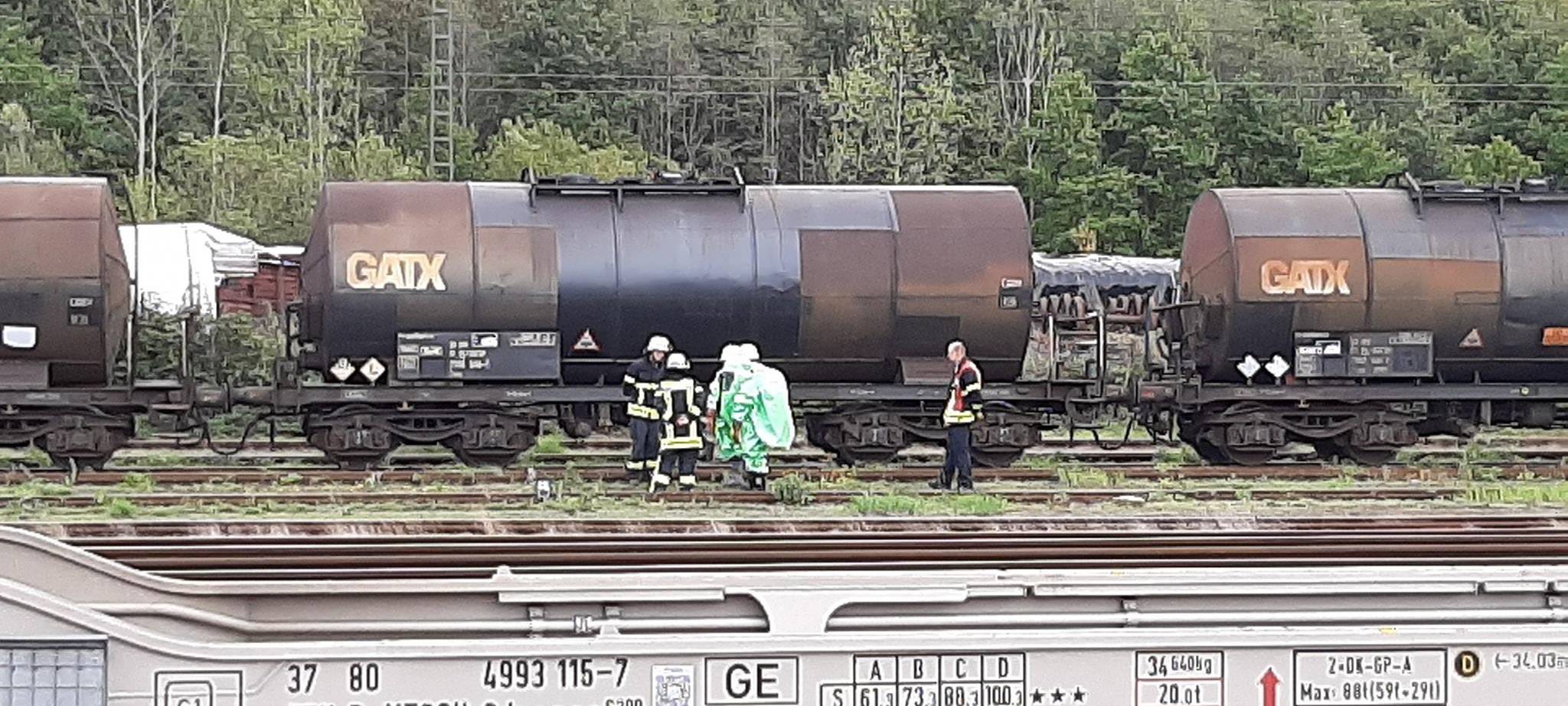 Gefahrgut-Einsatz für Feuerwehr am Rheinkamper Bahnhof