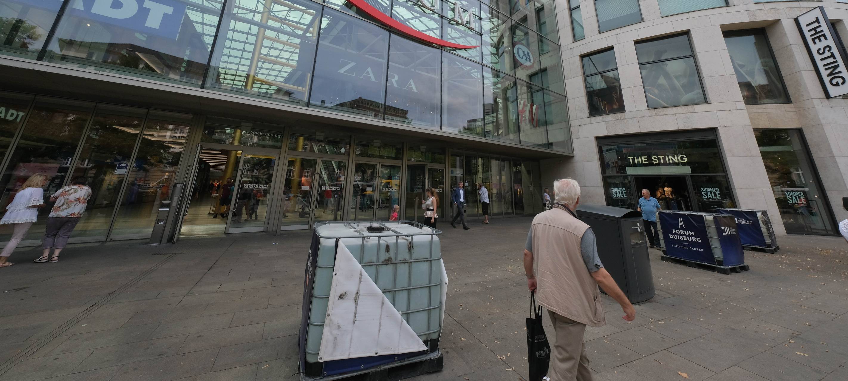 Freispruch nach Bombenalarm im Forum Duisburg