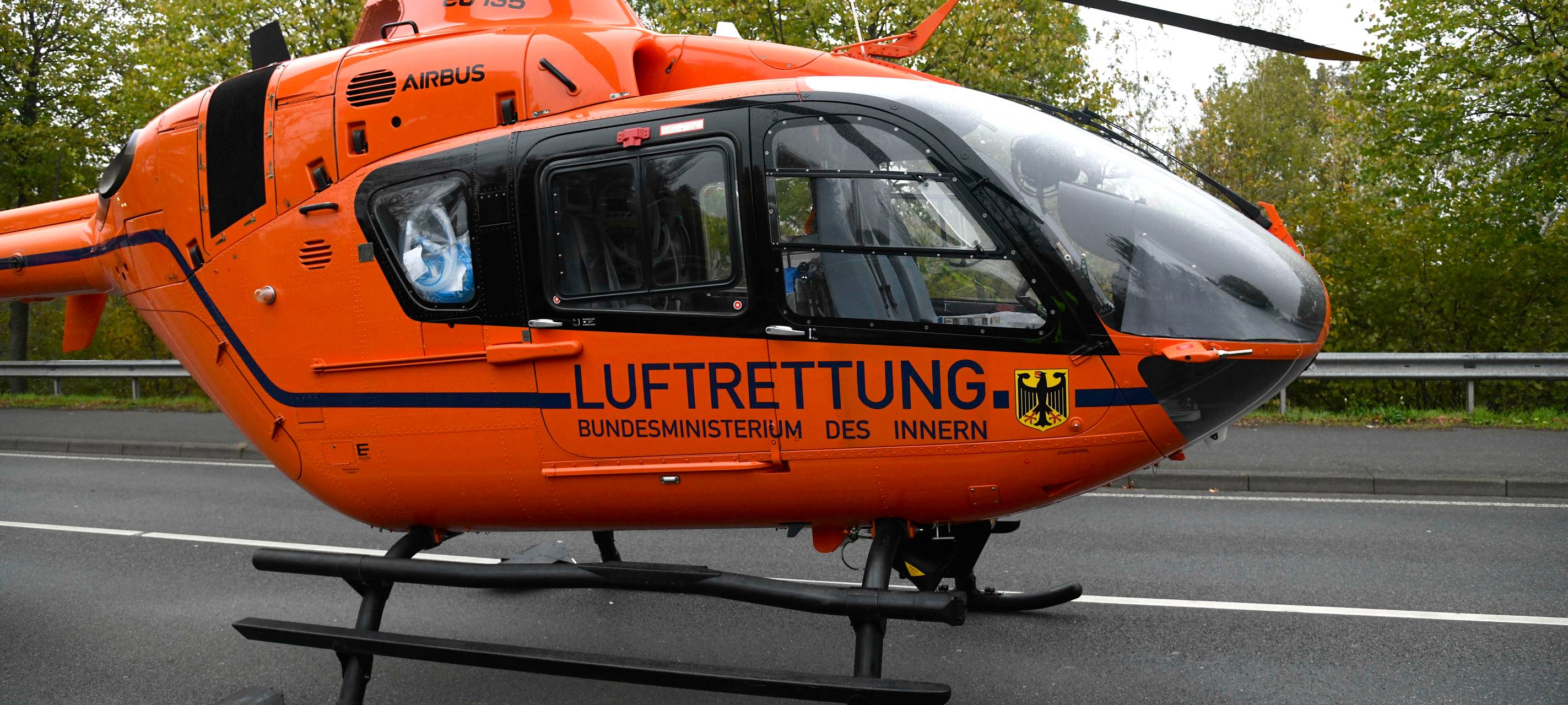 B58 Kreuzung nach schwerem Unfall gesperrt