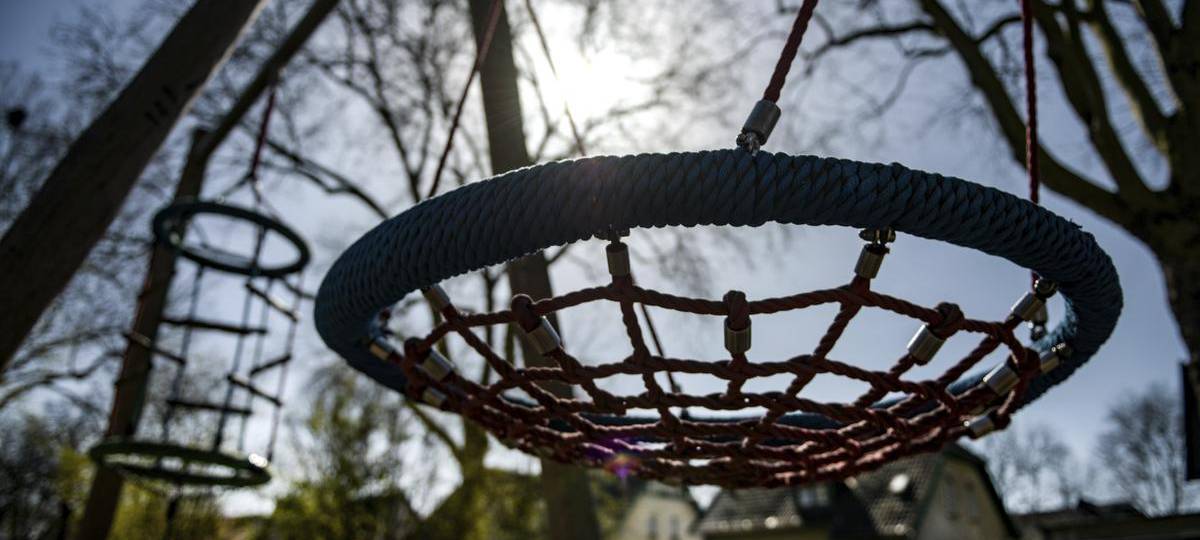 Neukirchen-Vluyn: Generationenspielplatz in Rayen