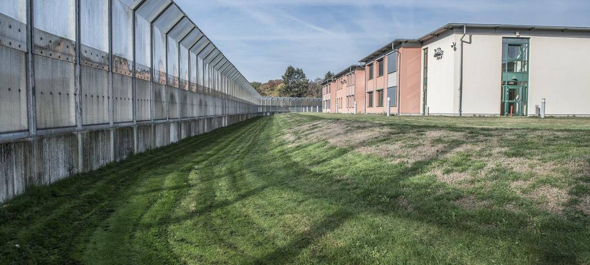 Männer fliehen nach Geiselnahme aus Klinik in Bedburg-Hau