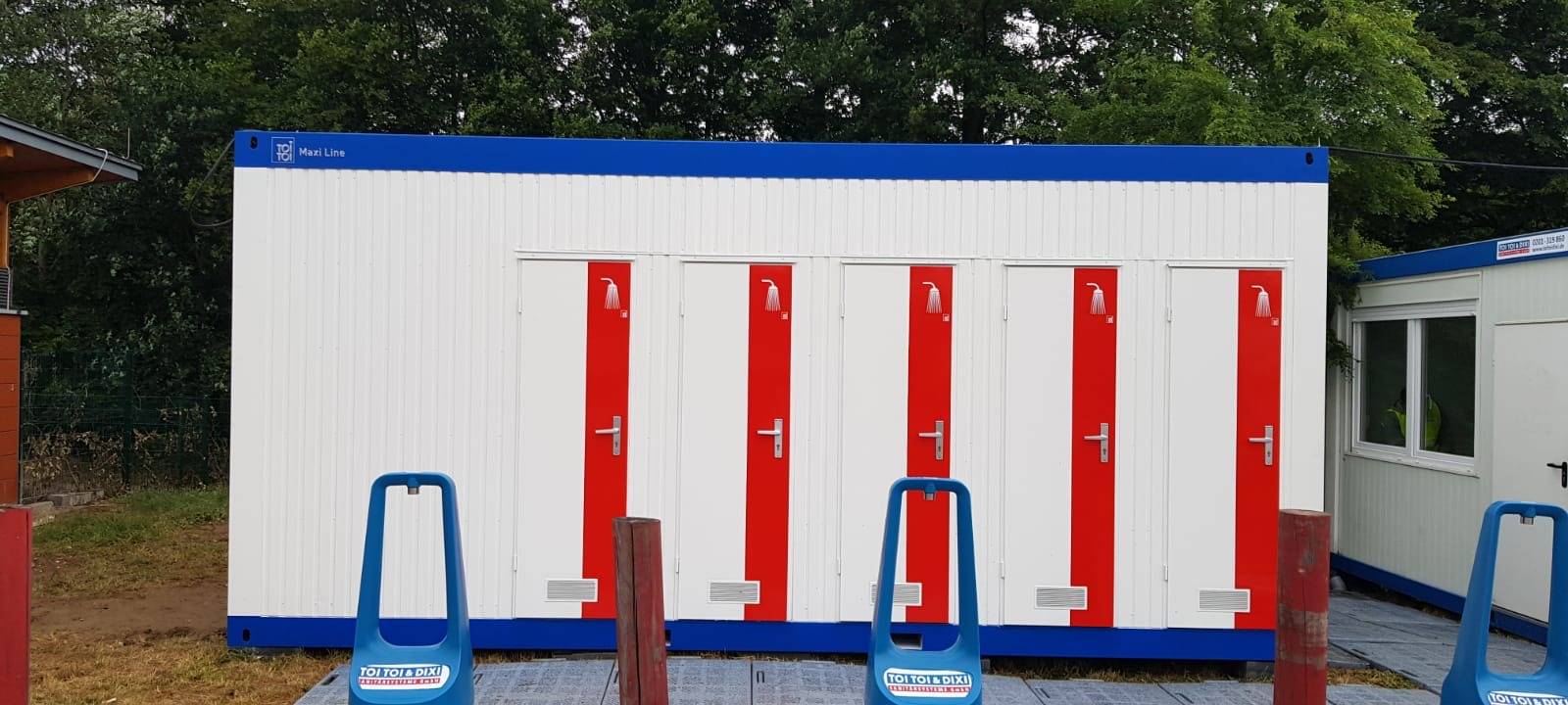 In Neukirchen-Vluyn stehen 20 Duschen für LKW-Fahrer