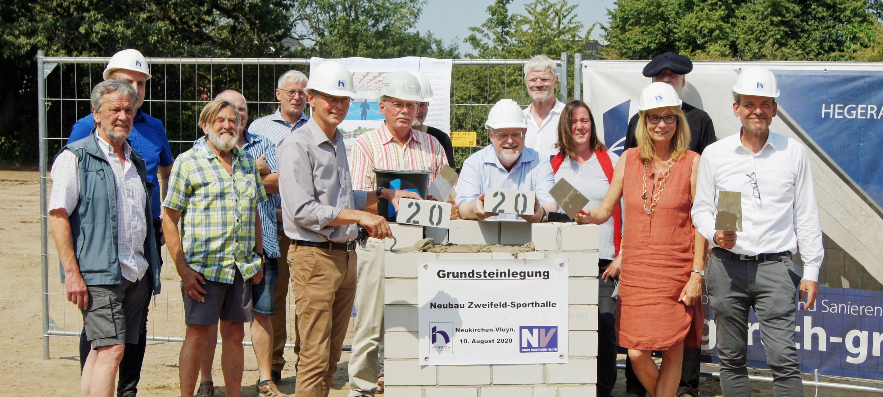 In Neukirchen-Vluyn wird eine neue Sporthalle gebaut