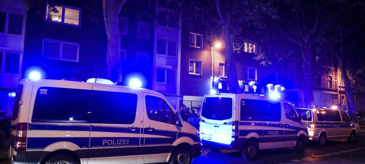 Großrazzia gegen Clankriminalität in Duisburg - illegale Spielhalle entdeckt