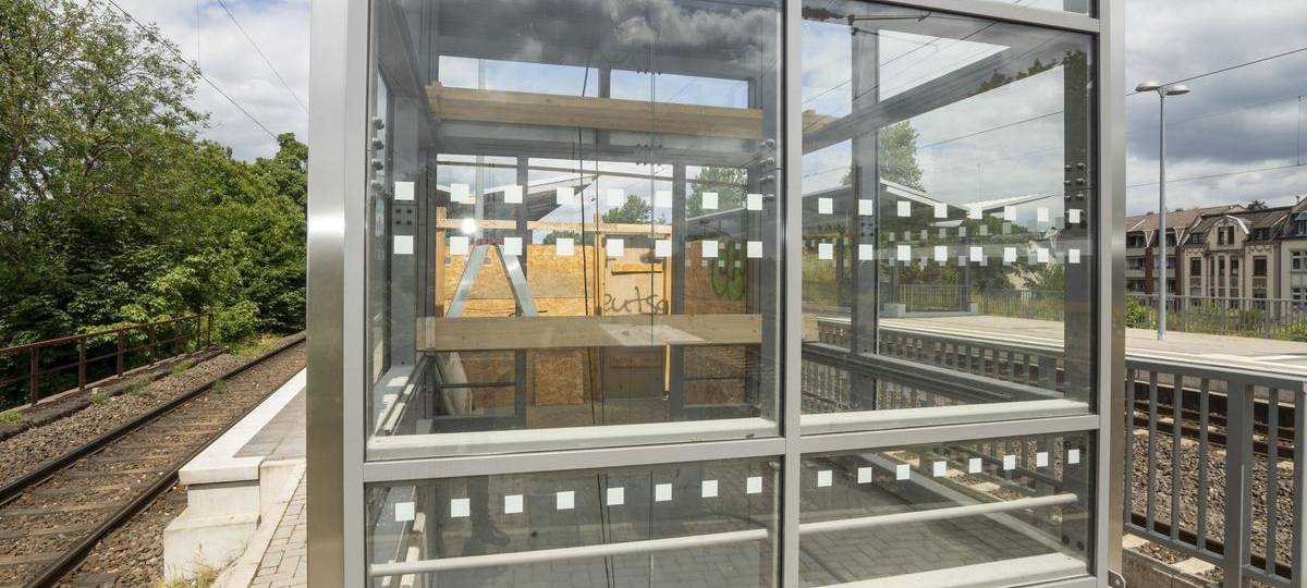 Aufzugbetrieb am Moerser Bahnhof lässt auf sich warten