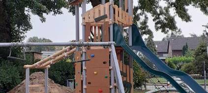Voerde verschönert Spielplätze