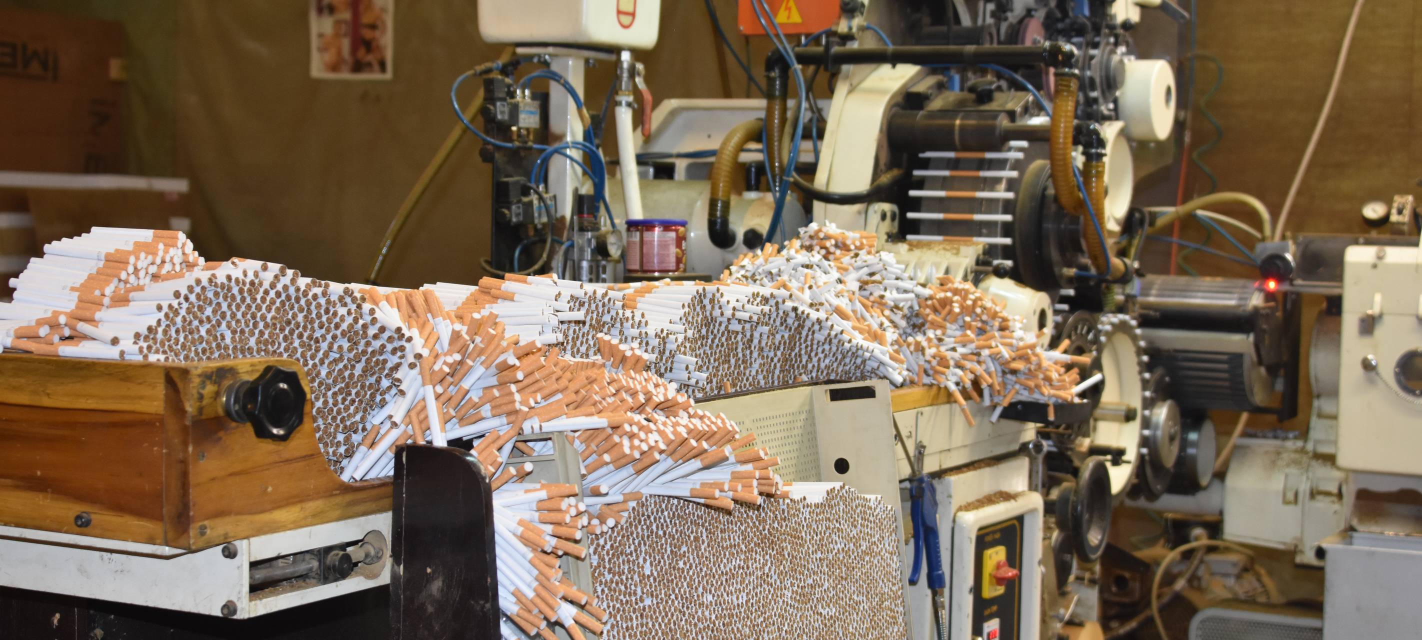 Illegale Zigarettenfabrik ausgehoben