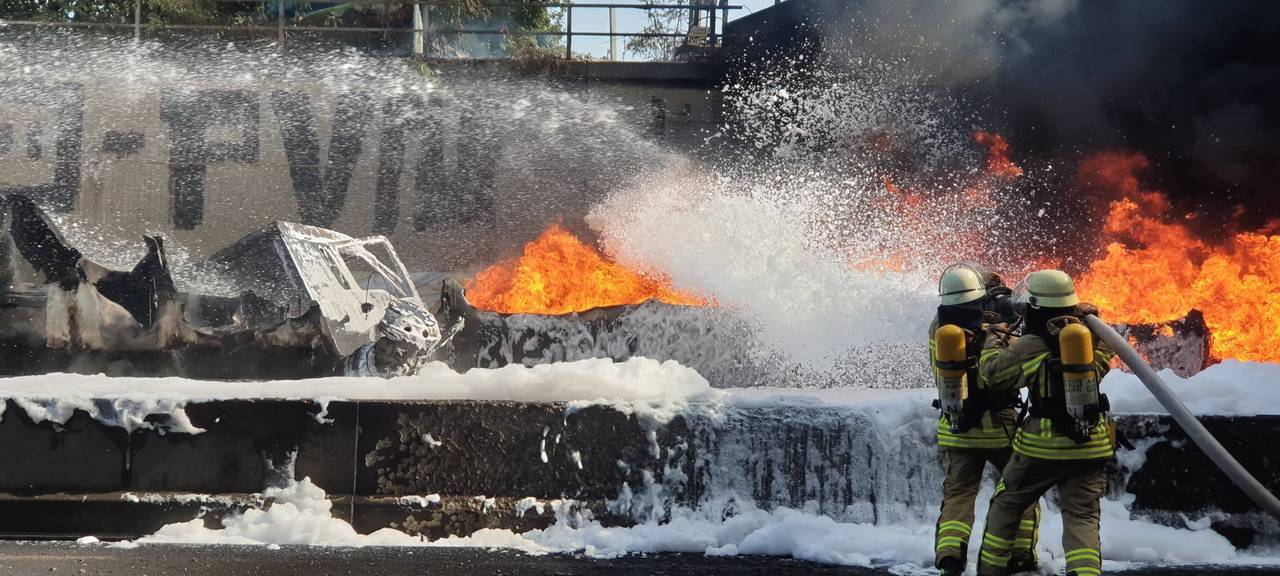 A40-Brand bei Mülheim - untergetauchter LKW-Fahrer gefasst