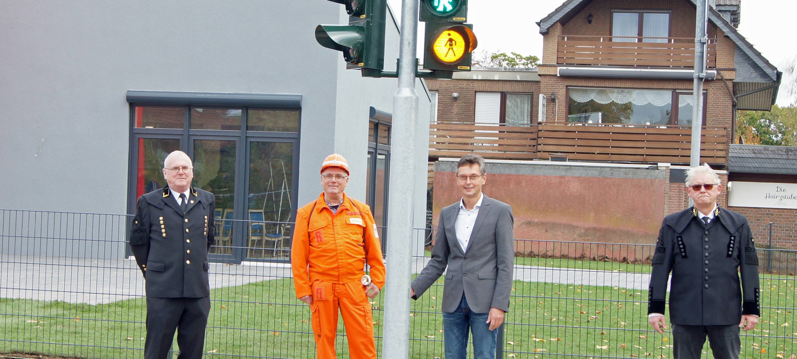 In Neukirchen-Vluyn gibt es jetzt eine Bergmannsampel