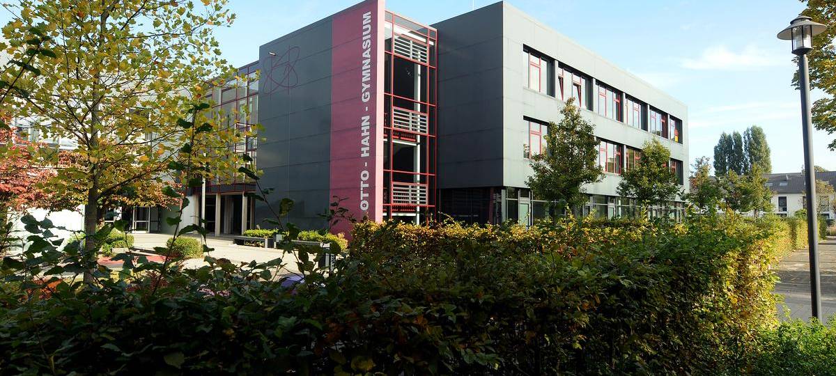 Dinslakener Gymnasium schließt coronabedingt komplett