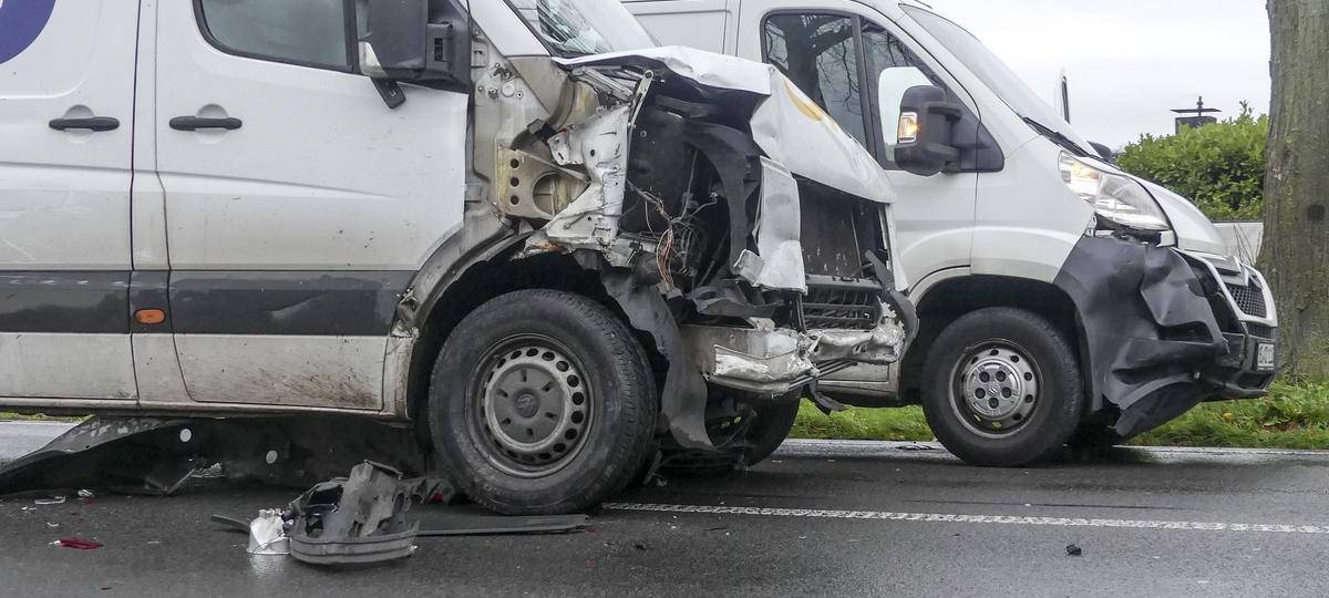 B58 in Wesel war am Morgen nach einem Unfall gesperrt