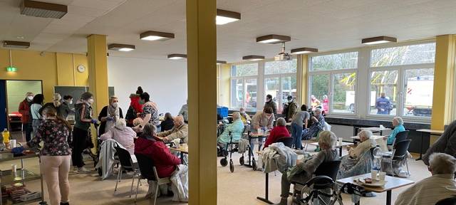 79 Senioren müssen nach Dachstuhlbrand in Friedrichsfeld umziehen