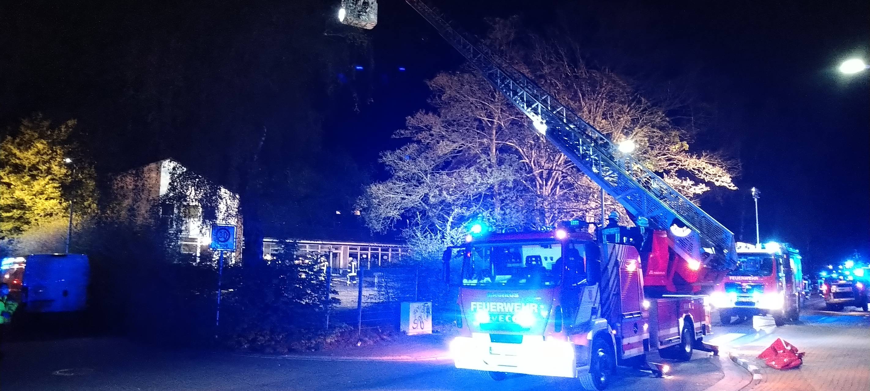 Feuer in Obdachlosen-Schlafstätte in Kleve - ein Mensch stirbt