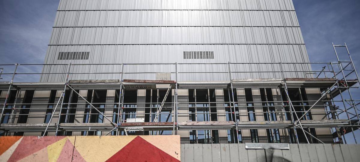 Dinslakener Kathrin-Türks-Halle feiert mit Premieren-Stream heute Wiedereröffnung