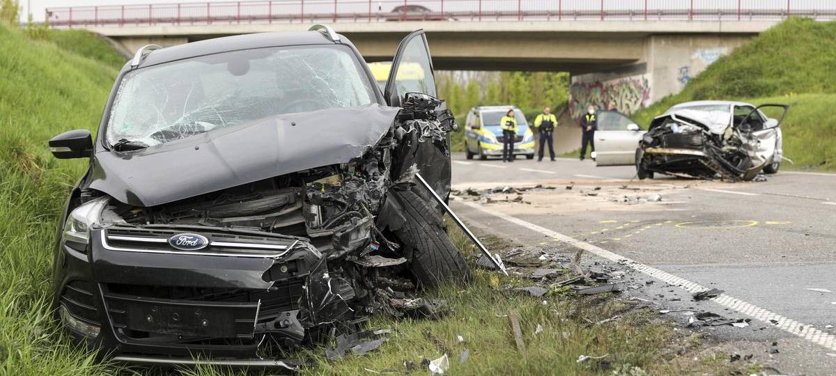 Polizei sucht Zeugen nach schwerem Unfall auf der B58 bei Wesel-Ginderich