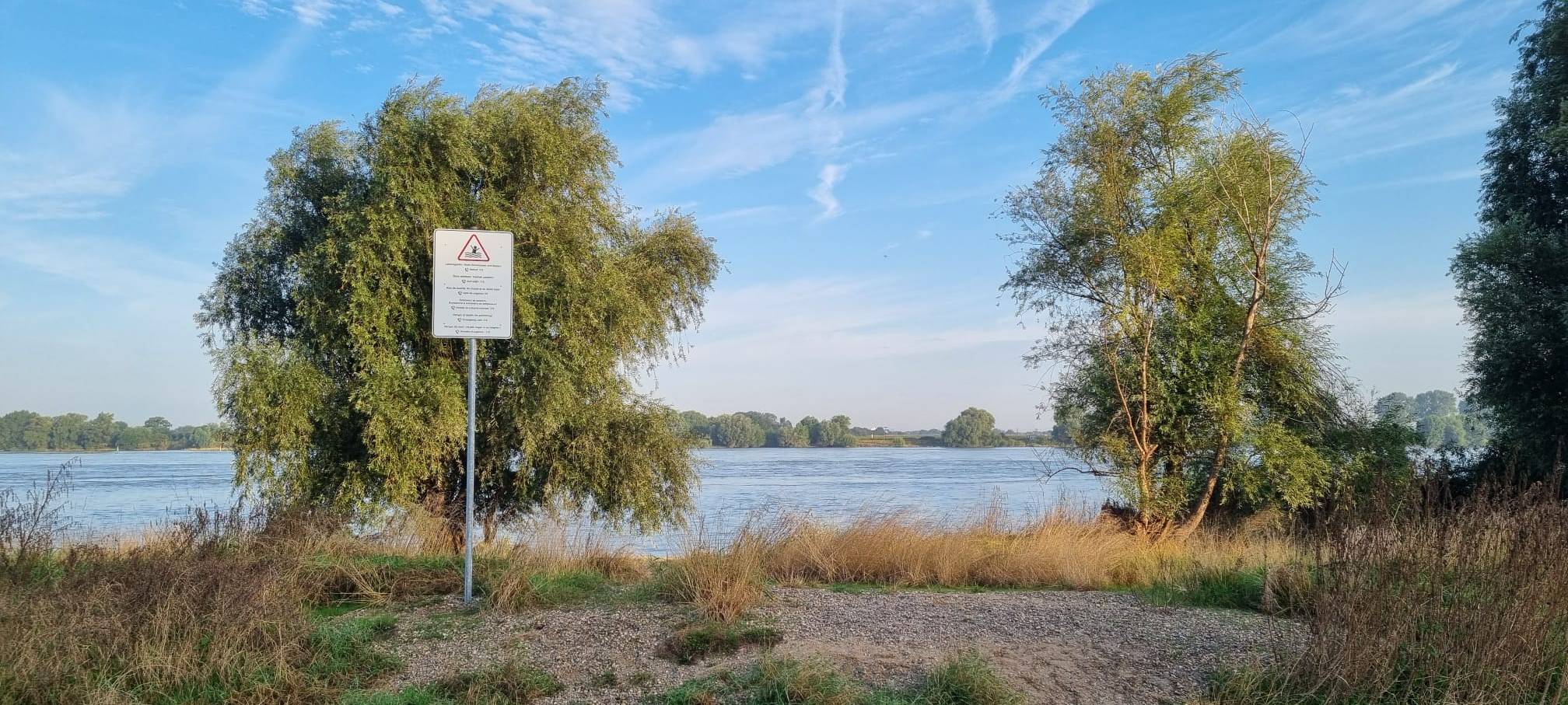 Nach dem Baden im Rhein bei Rees: 64-Jähriger weiter vermisst