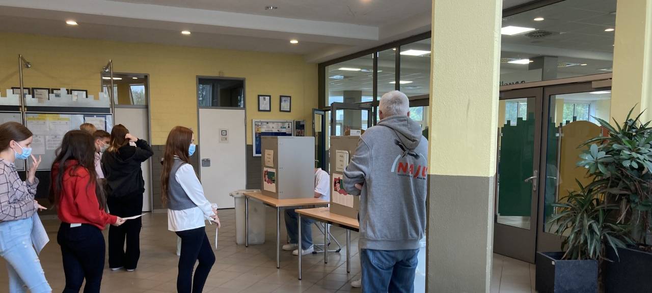 Großer Andrang bei der U18 Wahl an der Gesamtschule in Wesel