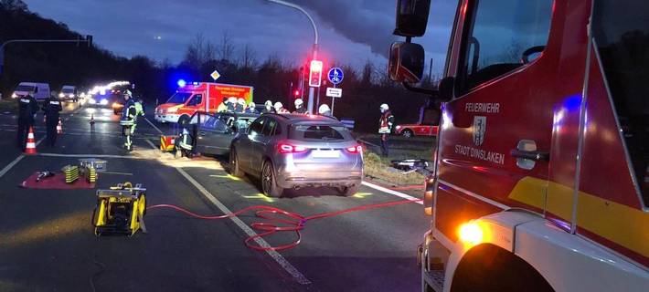 Drei Verletzte bei Unfall in Dinslaken