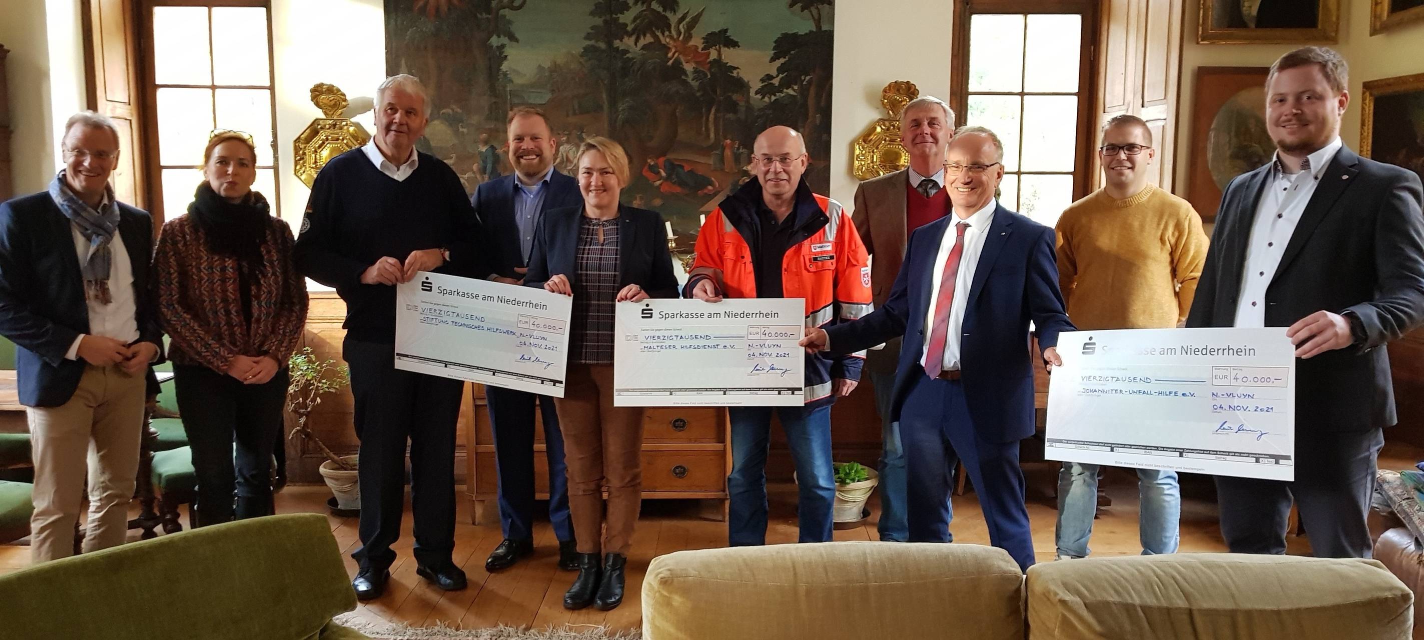 TROX Stiftung mit großer Spende für Flutopfer