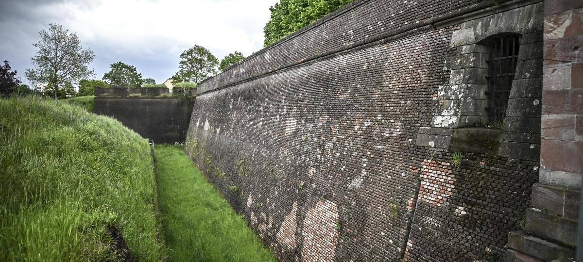 Wesel bekommt mehr Geld vom Land für Wallmauer-Sanierung