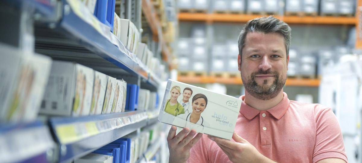 Moerser Hersteller bringt Schnelltests mit gecharterten Flugzeugen nach Deutschland