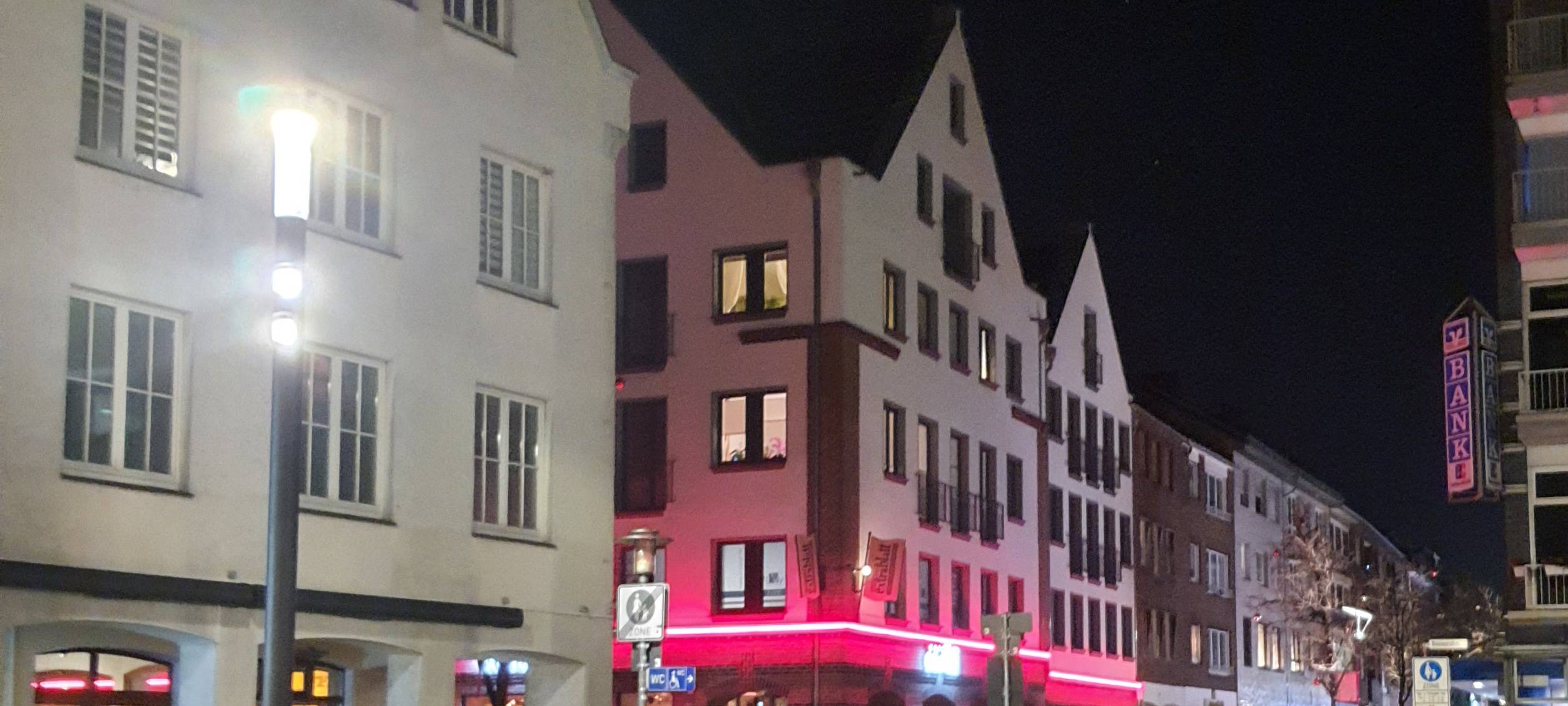 Für mehr Platz: Großer Markt in Wesel hat neue LED-Strahler