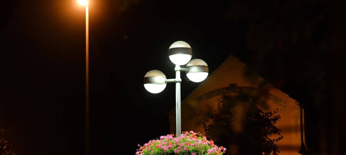 ENNI modernisiert 10.000 Altstadt-Leuchten in Moers-Repelen