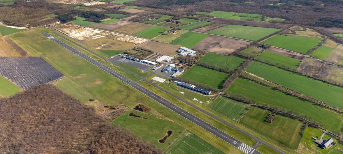 Drohne bei Landung auf Hünxer Flugplatz gesichtet