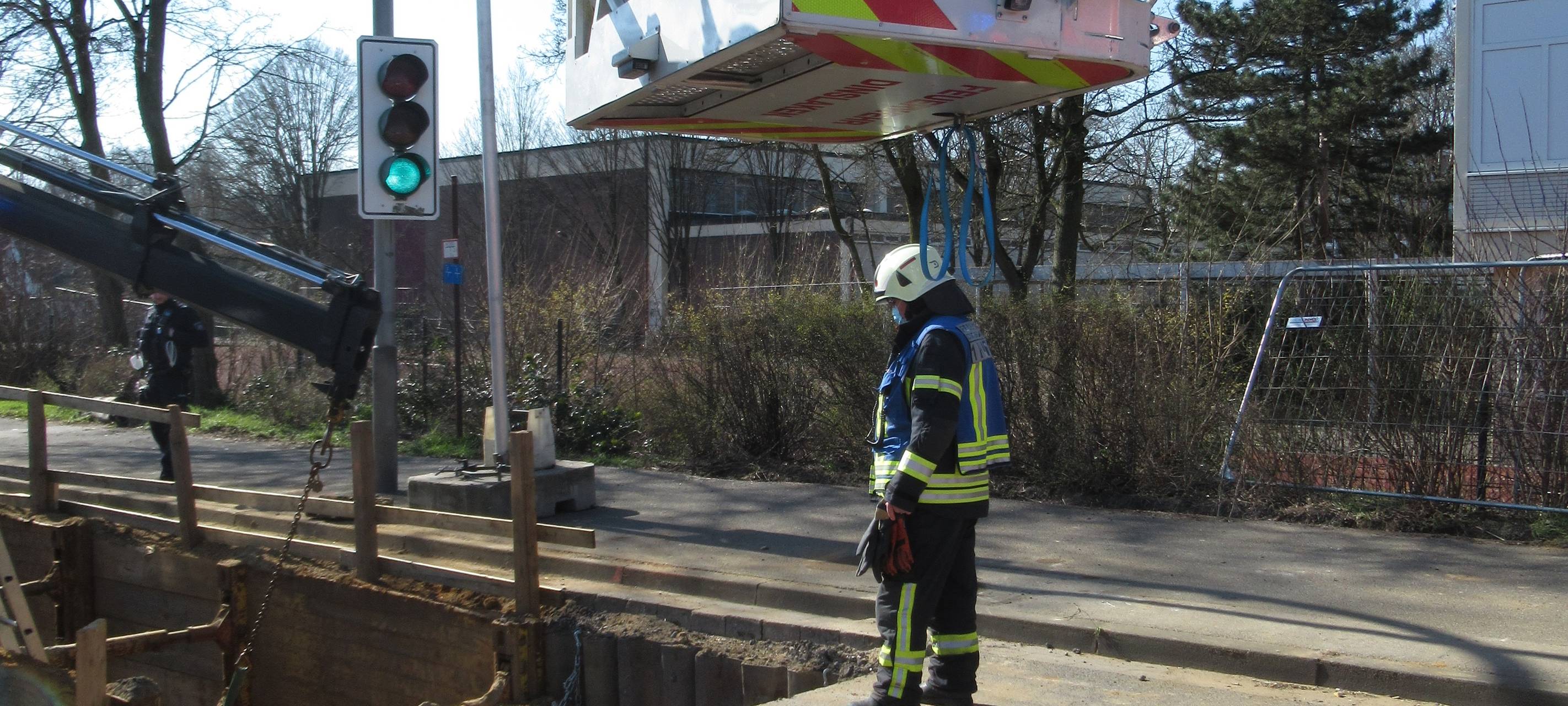 Spektakulärer Einsatz für die Dinslakener Feuerwehr