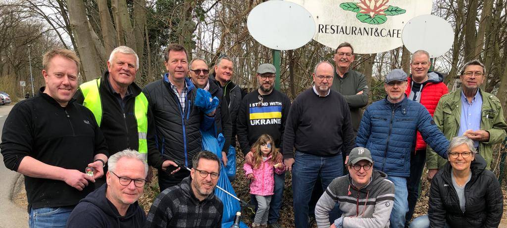 800 Helfer sammeln fünf Tonnen Abfall in Moers