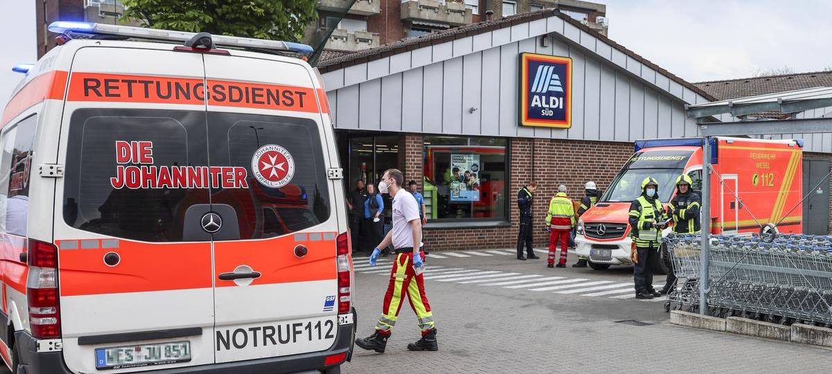 Streit in Weseler Supermarkt eskaliert - mehrere Verletzte