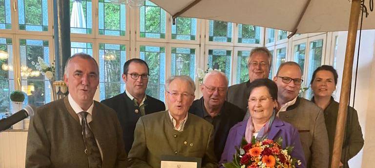 LJV - Verdienstnadel in Gold für Hans Gerd Schmithüsen