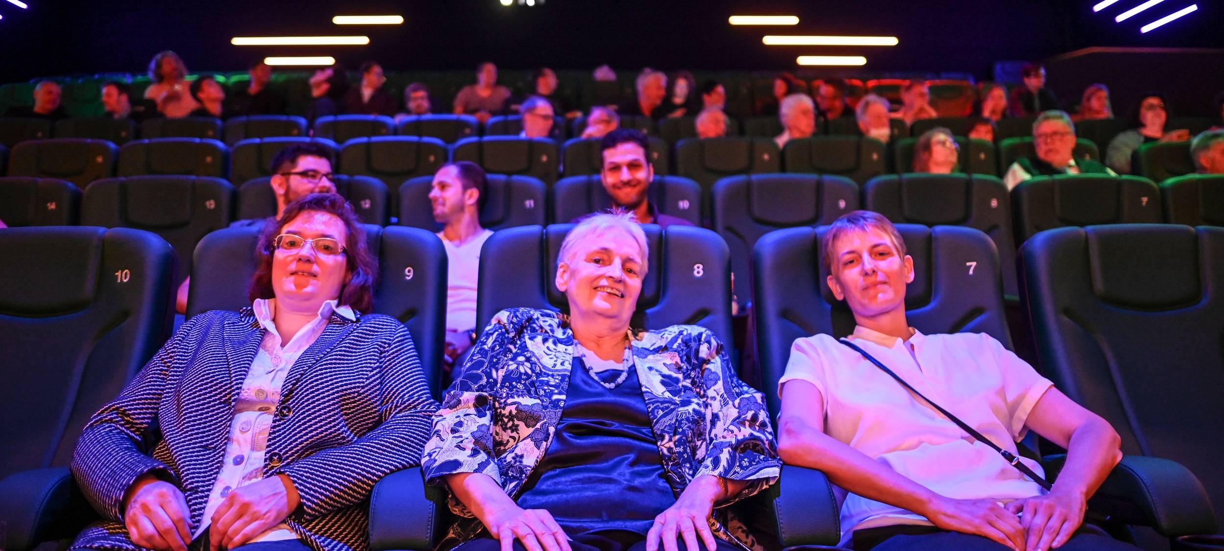 Dinslakens Kinofans freuen sich über renovierte Lichtburg