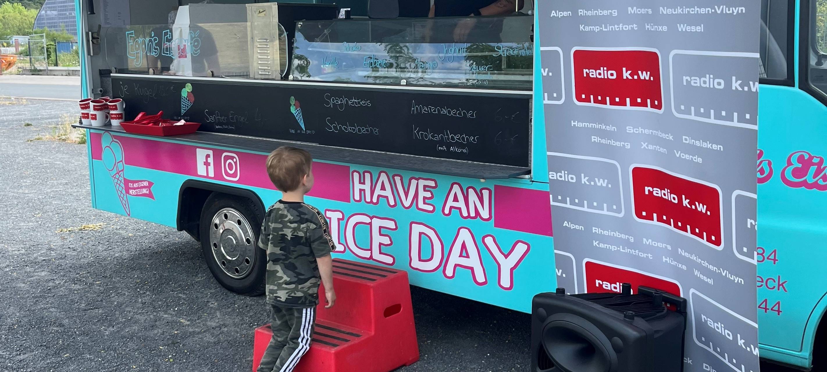 Ferien-Gewinnspiel: Emils Eiswagen liefert Eis in euren Ort