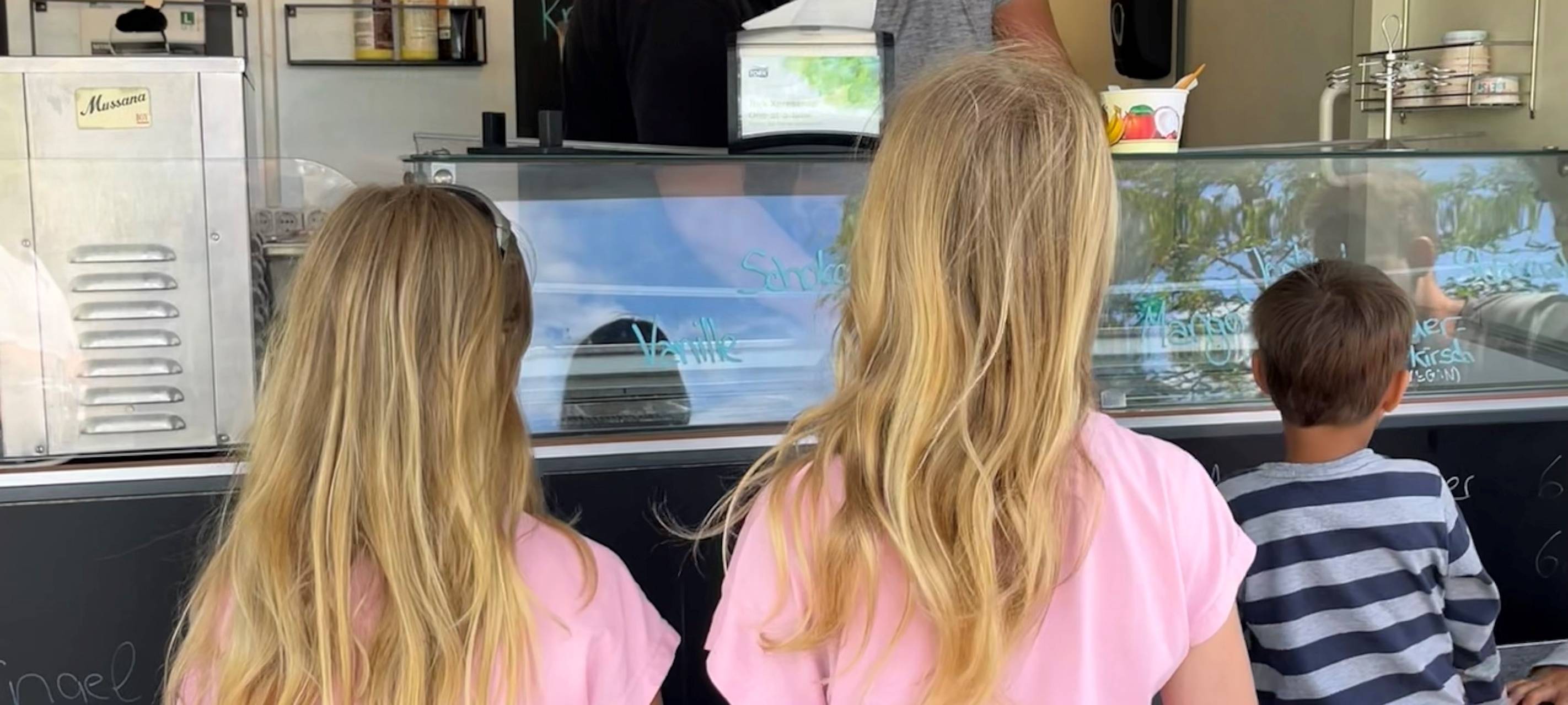 Ferien-Gewinnspiel: Emils Eiswagen liefert Eis in euren Ort