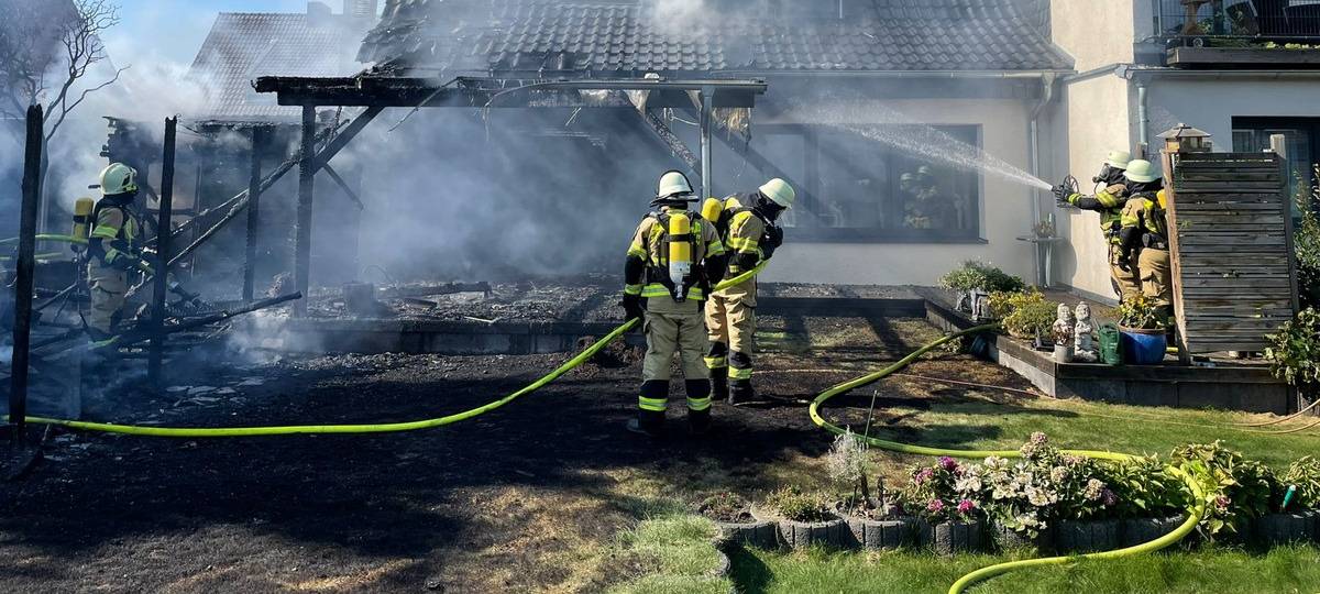 Einfamilienhaus in Xanten geriet in Brand - ein Verletzter