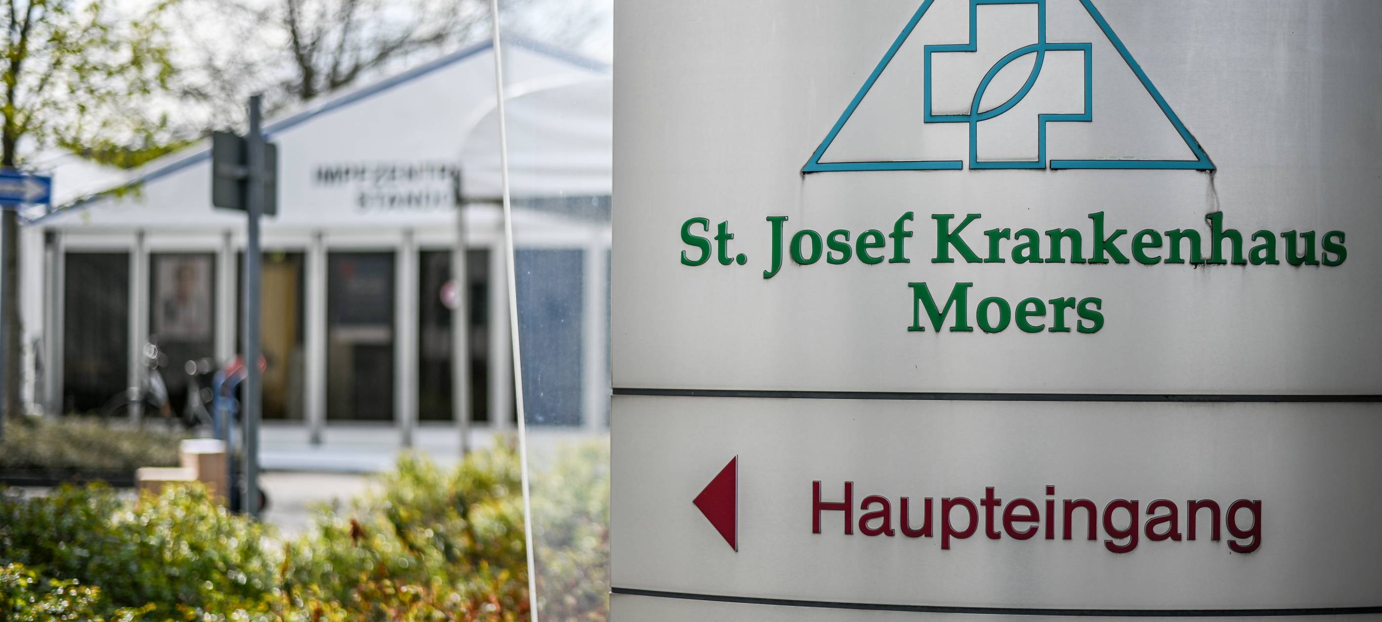 Neuer OP-Roboter am St. Josef Hospital in Moers