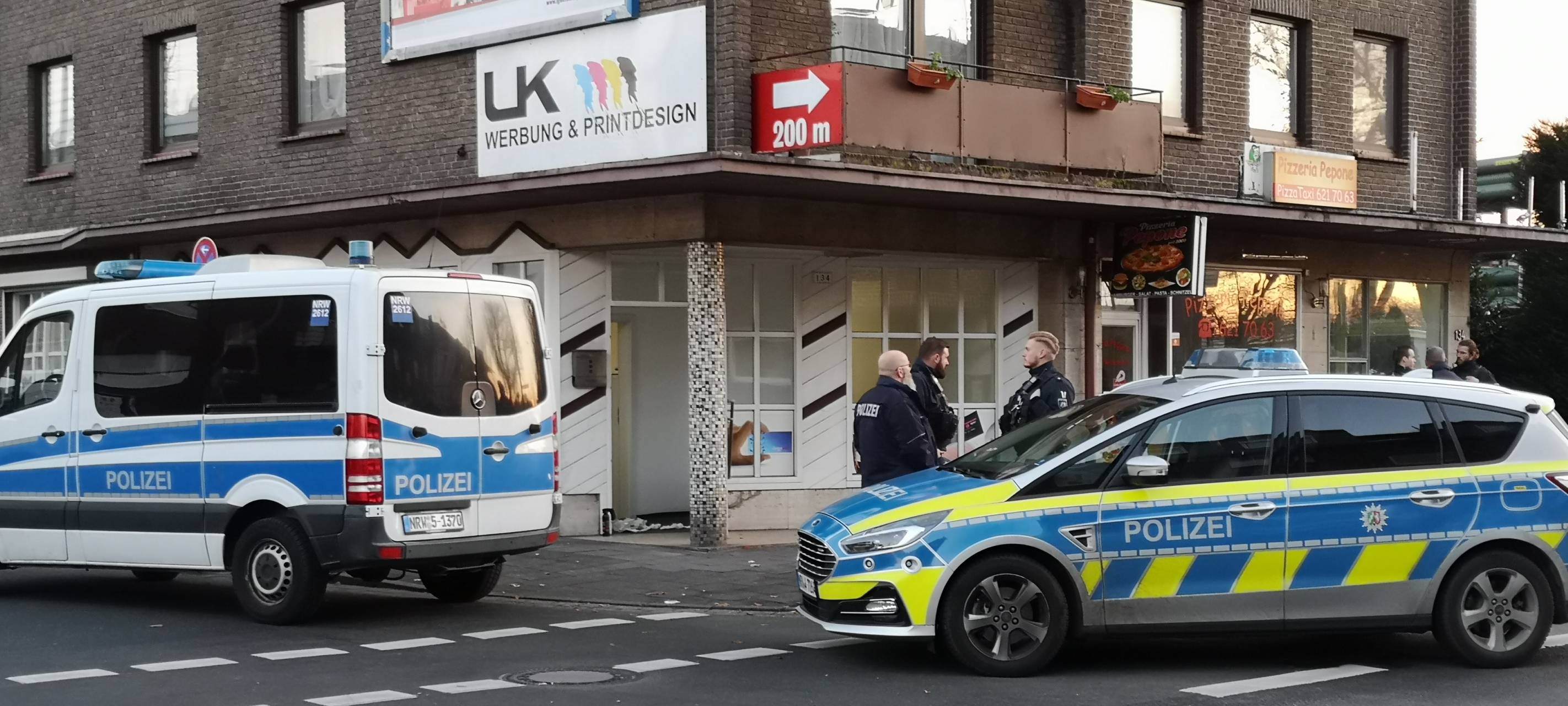 Nach Schüssen in Dinslaken: Ermittlungen gegen Ladeninhaber