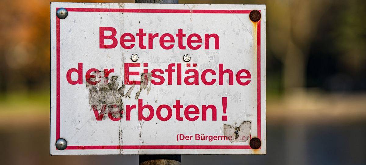 Viele Eisflächen im Kreis Wesel - Betreten lebensgefährlich