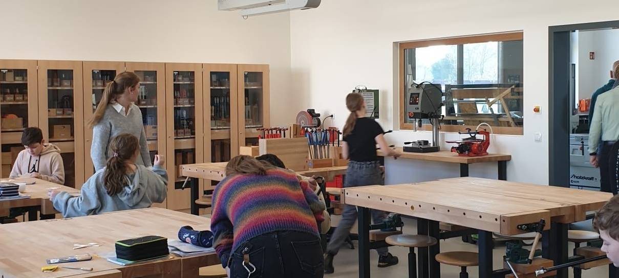 Gesamtschule am Lauerhaas in Wesel eröffnet neuen NaWiTec-Trakt