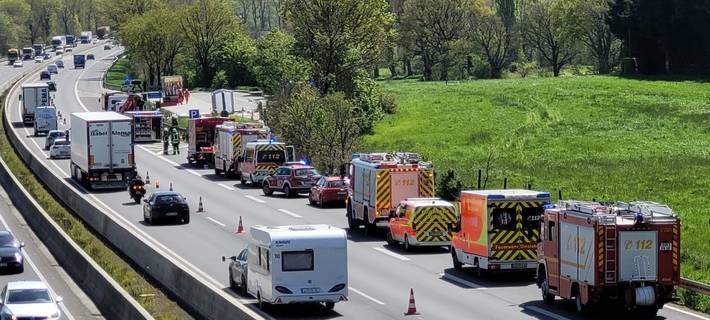 Dinslaken: Feuerwehreinsatz auf der A 3