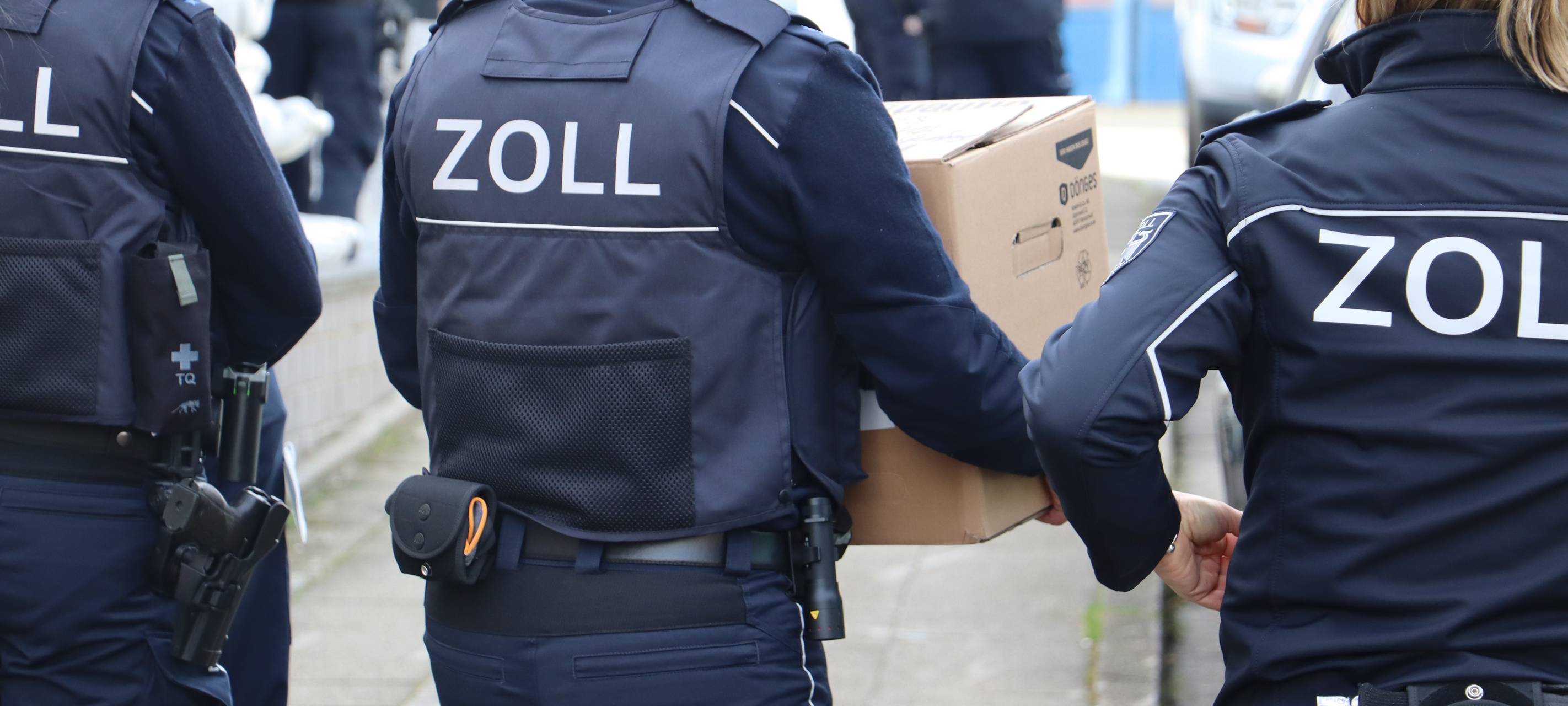 Razzia gegen Schwarzarbeit in Tattoo-Studios am Niederrhein